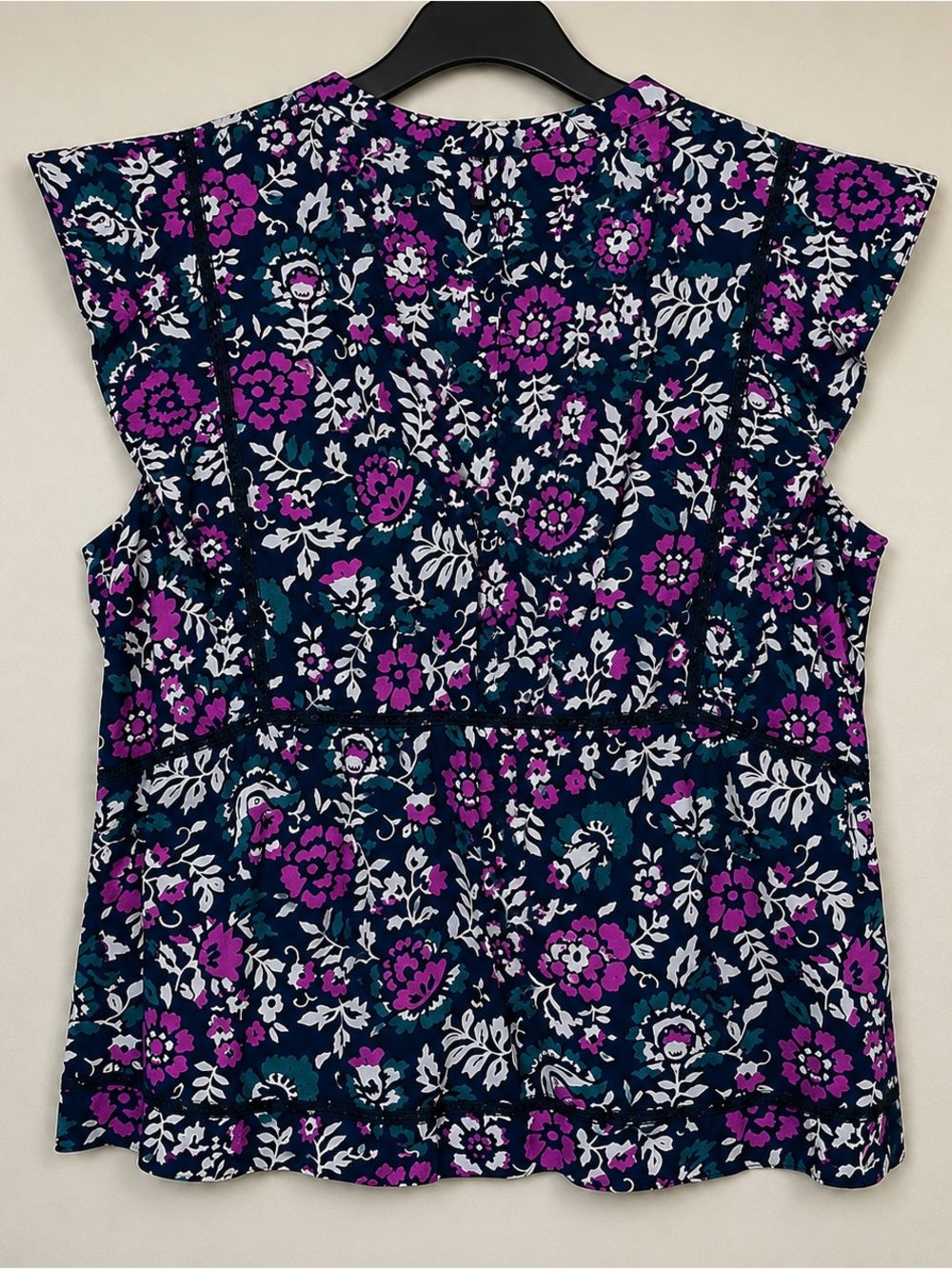Rails Misha Top Woodblock Floral Flutter Sleeve V Neck Eyelet Size XS - Picture 4 of 10